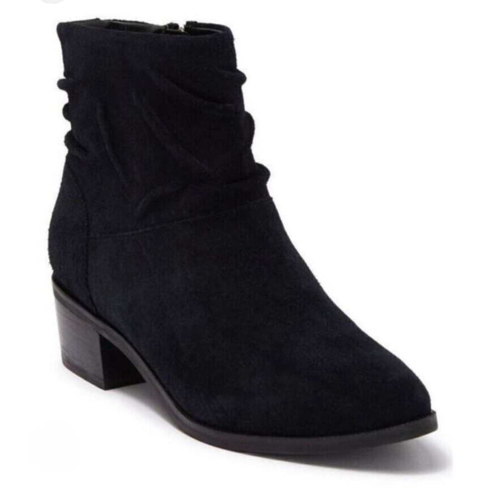 COLE HAAN Maple Black Suede Ankle Boots & Booties Size 7